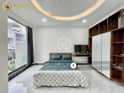 Hoang Van Thu Street, Vietnam Hoang Van Thu Street, Vietnam