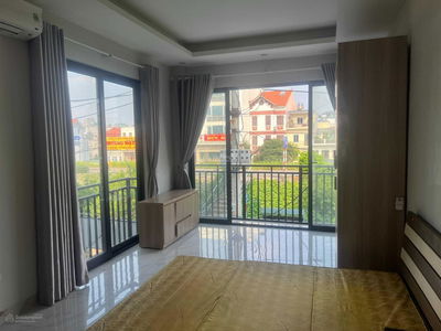 Ngoc Thuy Street, Vietnam Ngoc Thuy Street, Vietnam