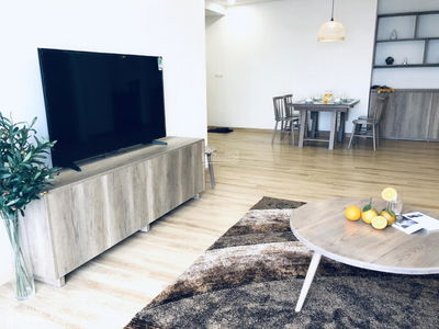 The Sun Me Tri, Vietnam The Sun Me Tri, Vietnam