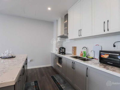 The Nine, Vietnam The Nine, Vietnam