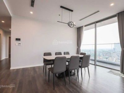 The Nine, Vietnam The Nine, Vietnam