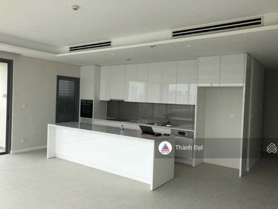 Diamond Island, Vietnam Diamond Island, Vietnam