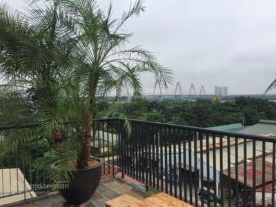 Au Co Street, Vietnam Au Co Street, Vietnam