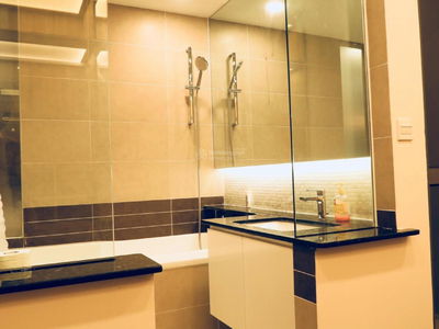 River Gate, Vietnam River Gate, Vietnam