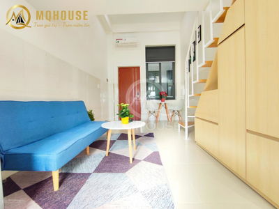 Lac Long Quan Street, Vietnam Lac Long Quan Street, Vietnam