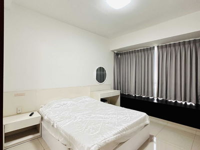 The Canary, Vietnam The Canary, Vietnam