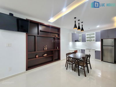 Cach Mang Thang Tam Street, Vietnam Cach Mang Thang Tam Street, Vietnam