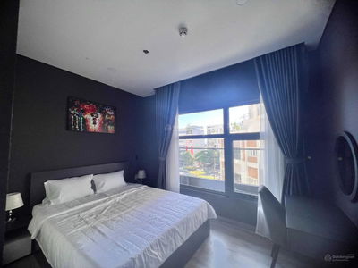 The Monarchy, Vietnam  The Monarchy, Vietnam