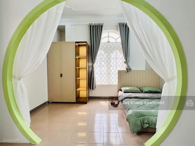 Dang Thuy Tram Street, Vietnam Dang Thuy Tram Street, Vietnam