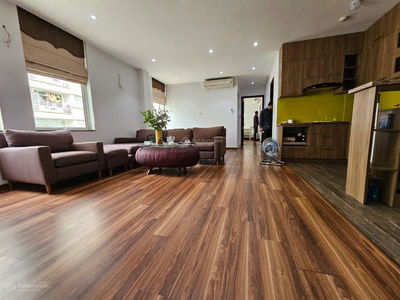 Lac Long Quan Street, Vietnam Lac Long Quan Street, Vietnam