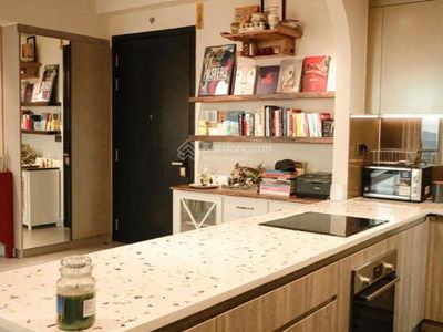 Hong Kong Tower, Vietnam  Hong Kong Tower, Vietnam