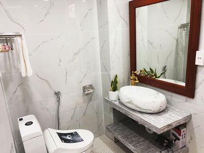 Linh Lang Street, Vietnam Linh Lang Street, Vietnam