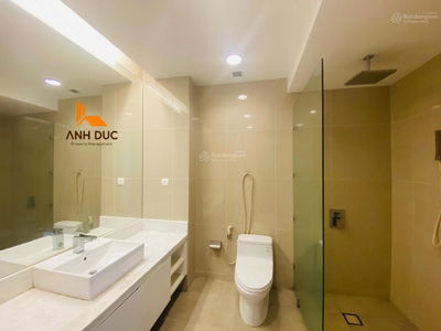 Azura, Vietnam Azura, Vietnam