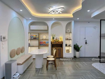 Terra Royal, Vietnam Terra Royal, Vietnam