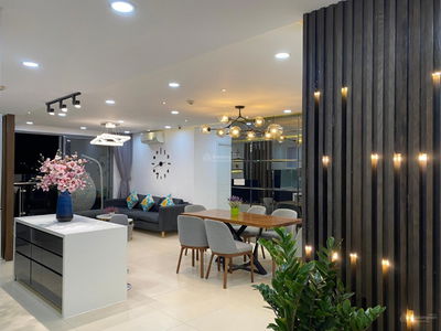 Summer Square, Vietnam Summer Square, Vietnam