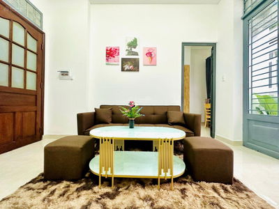 Nguyen Kiem Street, Vietnam Nguyen Kiem Street, Vietnam