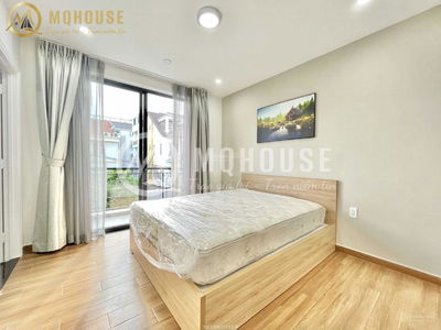 Nguyen Van Huong Street, Vietnam Nguyen Van Huong Street, Vietnam