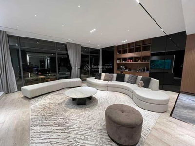 D'. Le Pont D’or - Hoang Cau, Vietnam D'. Le Pont D’or - Hoang Cau, Vietnam