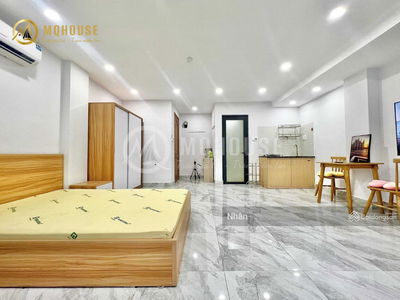 Chu Van An Street, Vietnam Chu Van An Street, Vietnam