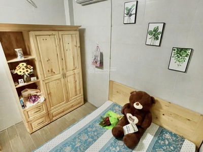 La Xuan Oai Street, Vietnam La Xuan Oai Street, Vietnam