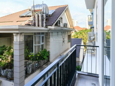 Ha Huy Tap Street, Vietnam Ha Huy Tap Street, Vietnam