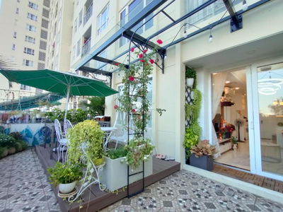 Saigon Mia, Vietnam  Saigon Mia, Vietnam