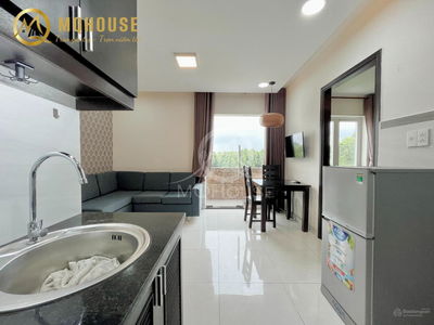 Bach Dang Street, Vietnam Bach Dang Street, Vietnam