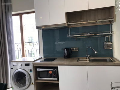 Mai Chi Tho Street, Vietnam Mai Chi Tho Street, Vietnam