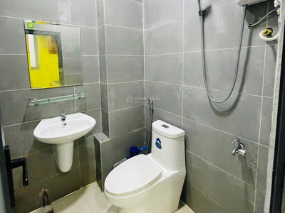 Nguyen Thi Dinh Street, Vietnam  Nguyen Thi Dinh Street, Vietnam