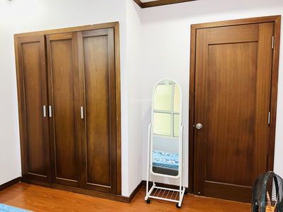 Hoang Anh Thanh Binh, Vietnam Hoang Anh Thanh Binh, Vietnam