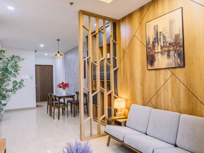 The Monarchy, Vietnam  The Monarchy, Vietnam