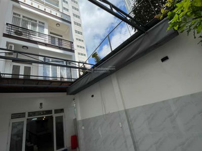 Ton Dan Street, Vietnam Ton Dan Street, Vietnam