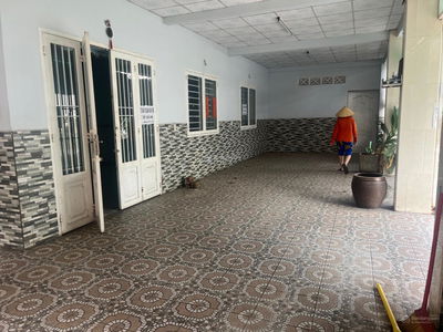 Le Thi Trung Street, Vietnam Le Thi Trung Street, Vietnam