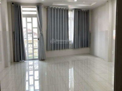 Cach Mang Thang Tam Street, Vietnam Cach Mang Thang Tam Street, Vietnam