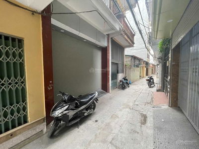 Hoang Mai Street, Vietnam Hoang Mai Street, Vietnam