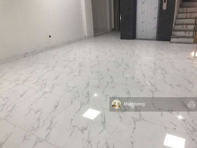 Hoang Hoa Tham Street, Vietnam Hoang Hoa Tham Street, Vietnam