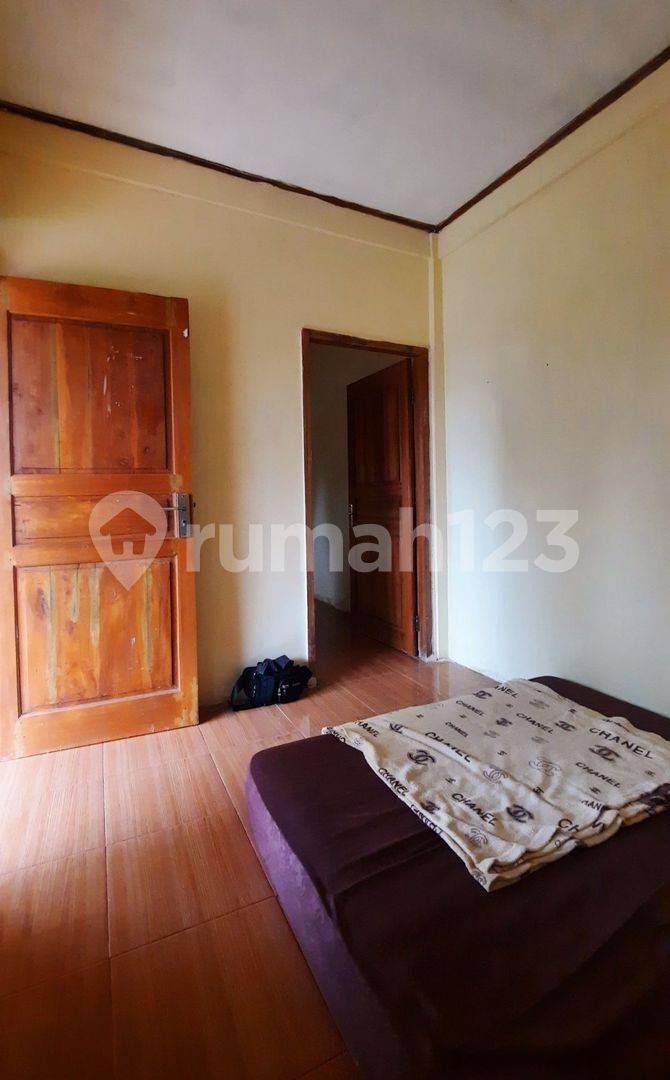 Gehäuse In Bogor, Indonesia Gehäuse In Bogor, Indonesia