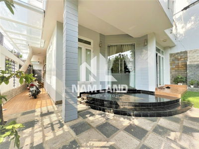 Bui Ta Han Street, Vietnam  Bui Ta Han Street, Vietnam