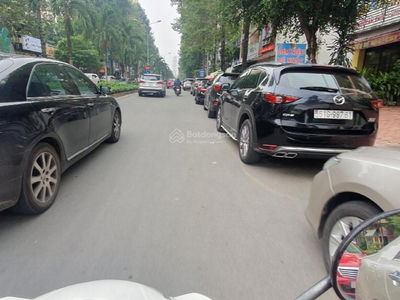 Song Hanh Street, Vietnam Song Hanh Street, Vietnam