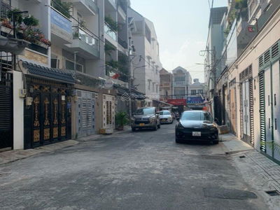 Le Duc Tho Street, Vietnam Le Duc Tho Street, Vietnam