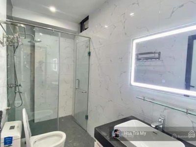 Hoang Cau Street, Vietnam Hoang Cau Street, Vietnam