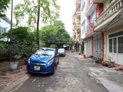 Hoang Hoa Tham Street, Vietnam Hoang Hoa Tham Street, Vietnam