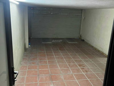 Mac Thai Tong Street, Vietnam Mac Thai Tong Street, Vietnam