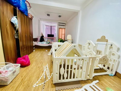 Hoang Hoa Tham Street, Vietnam Hoang Hoa Tham Street, Vietnam