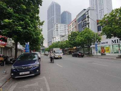 Khuc Thua Du Street, Vietnam Khuc Thua Du Street, Vietnam