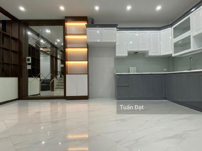 Lang Ha Street, Vietnam Lang Ha Street, Vietnam