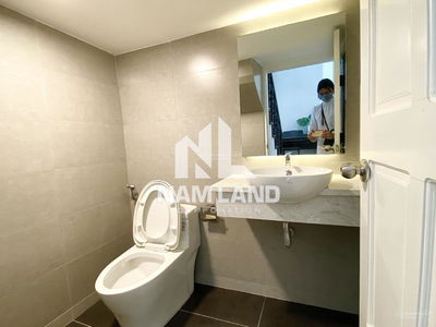 Nguyen Van Huong Street, Vietnam Nguyen Van Huong Street, Vietnam