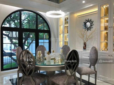 Nguyen Hong Street, Vietnam Nguyen Hong Street, Vietnam