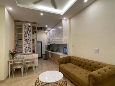 Ngoc Thuy Street, Vietnam Ngoc Thuy Street, Vietnam