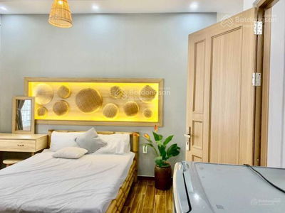 Nguyen Tat Thanh Street, Vietnam Nguyen Tat Thanh Street, Vietnam